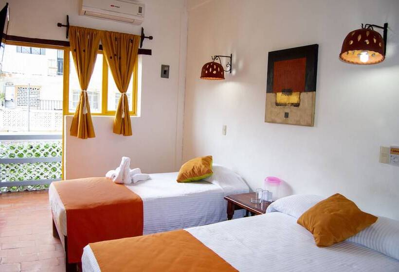 اتاق استاندارد سه نفره, Hacienda De Vallarta Centro