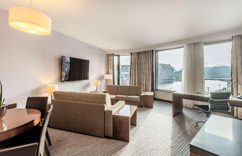 سوئیت با تخت بزرگ, Hilton Gdansk