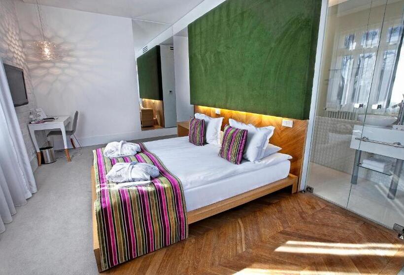 اتاق راحتی, Platinum Residence Boutique