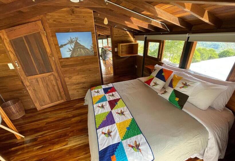 اتاق لوکس با بالکن, Gulupa Ecolodge