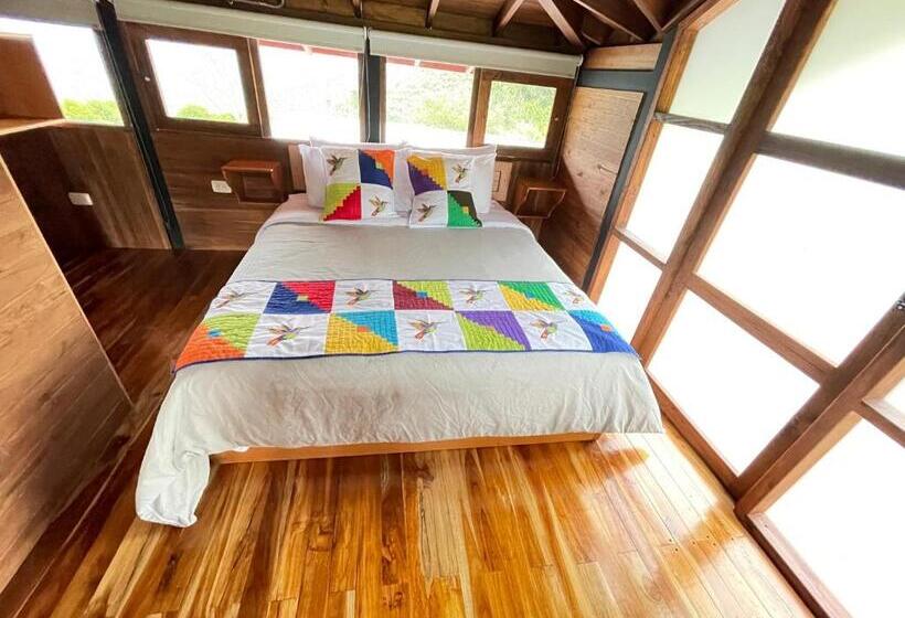 اتاق لوکس با بالکن, Gulupa Ecolodge