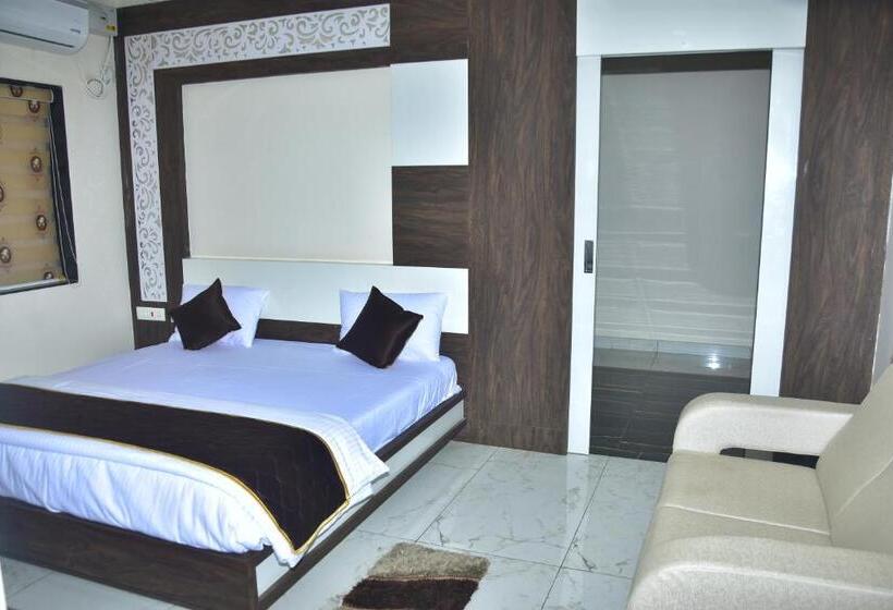 Люкс Повышенной Комфортности, Pagadala Grand Residency