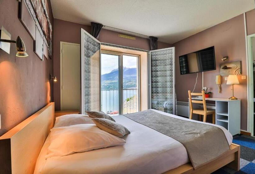 Номер Стандарт с Балконом, Hôtel Les Flots Bleus