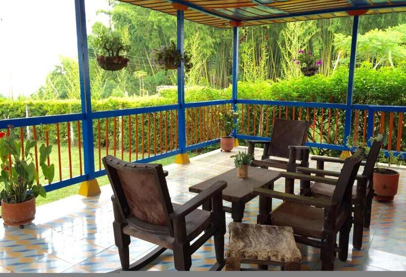 اتاق استاندارد سه نفره, Bosques Del Saman Alcala