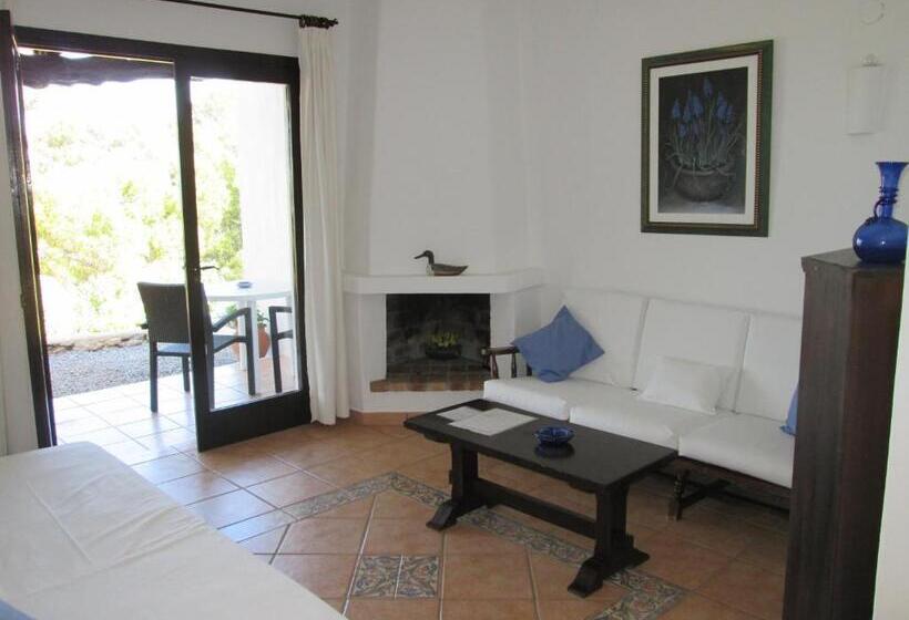 Люкс Вид на Море, Hostal Cala Moli