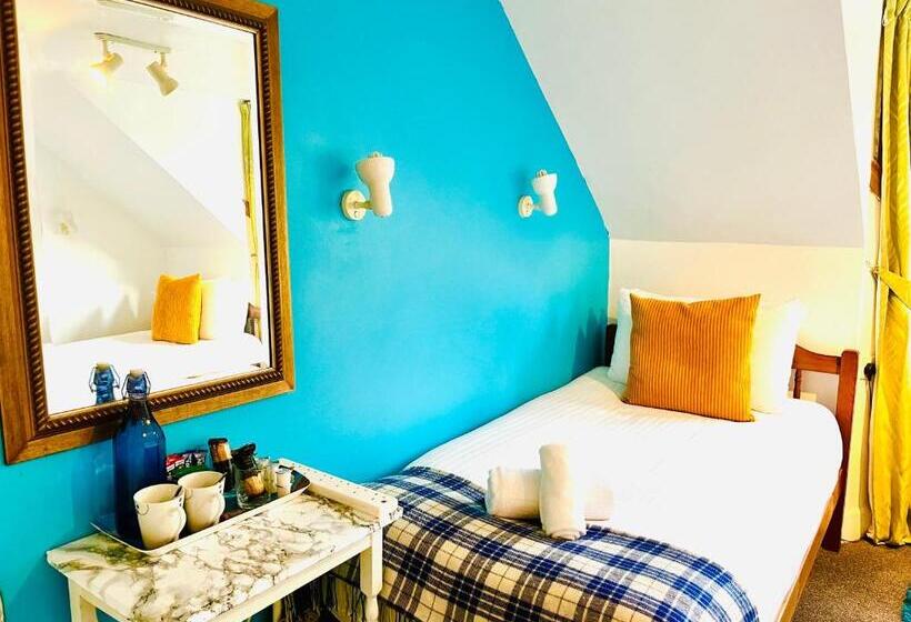 اتاق استاندارد, Rowantreebank Bed And Breakfast
