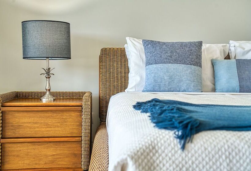 Апартаменты 4 Спальни, Coconut Grove