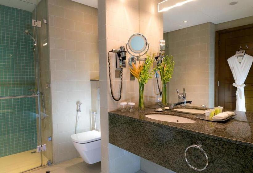 Quarto Superior, Grand Millennium Al Wahda Hotel And Executive Apartments Abu Dhabi