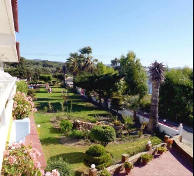 Семейный Номер, Asterias Bay Theologos