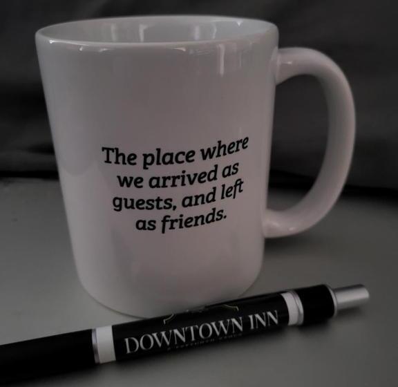 ベーシックトリプルルーム, Downtown Inn