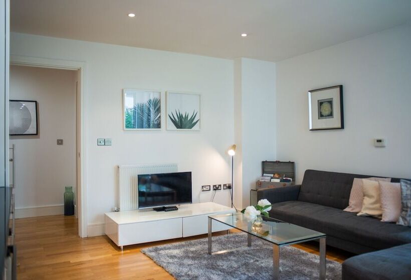 آپارتمان 1 خوابه, Spacious Serviced Apartments Canary Wharf