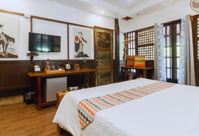 스탠다드 룸 킹사이즈 침대, Oldwoods By The Sea Nature Resort   Pangasinan