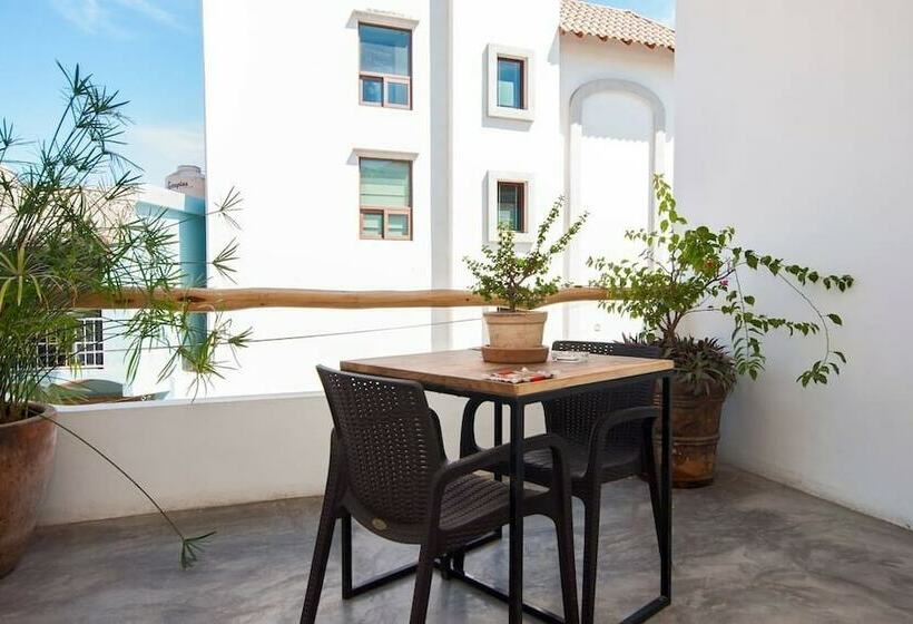 Suite Executive, Casa Nayar