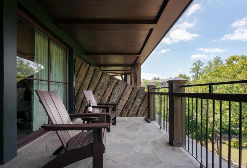 스탠다드 발코니 룸, Grand Bohemian Lodge Greenville, Autograph Collection