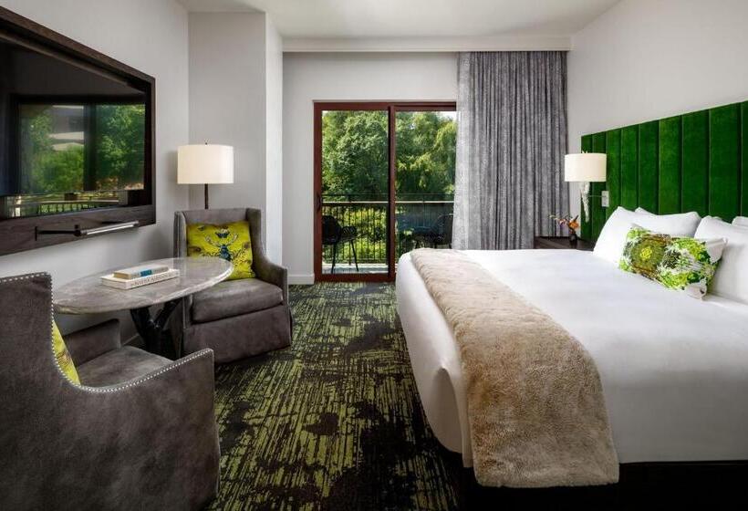 스탠다드 룸 더블 침대 2개, Grand Bohemian Lodge Greenville, Autograph Collection