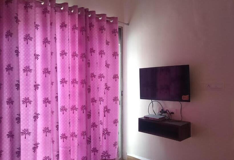 Номер Deluxe, Rest Inn Pune