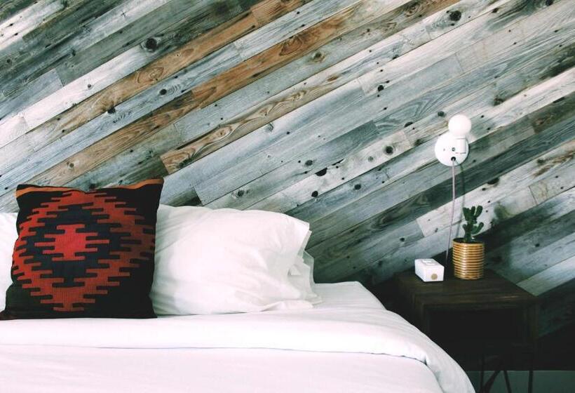 Номер Deluxe Кровать Кинг, Amigo Motor Lodge