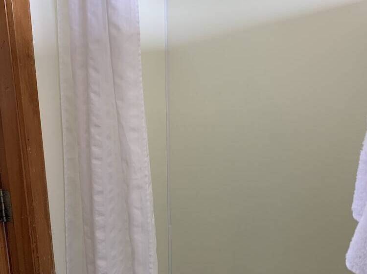 Family Suite, Manapouri Lakeview Motor Inn