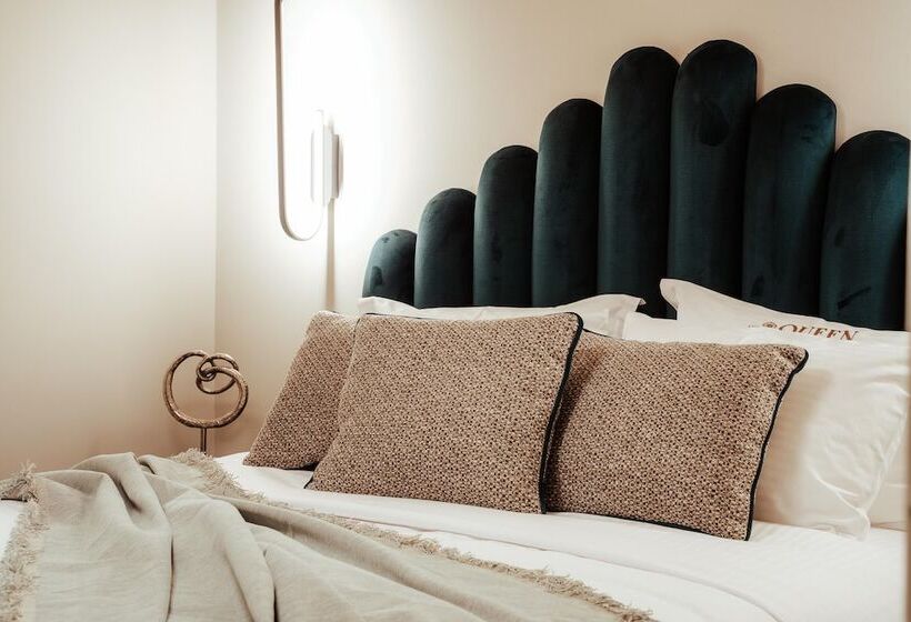سوئیت با تخت بزرگ, Espero Royal Stay