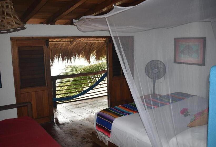 اتاق لوکس با بالکن و چشم‌انداز دریا, Posada Mexico
