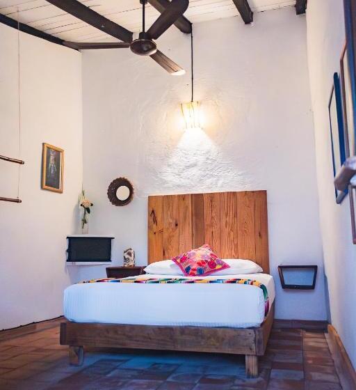 اتاق استاندارد یک نفره, Posada Mexico