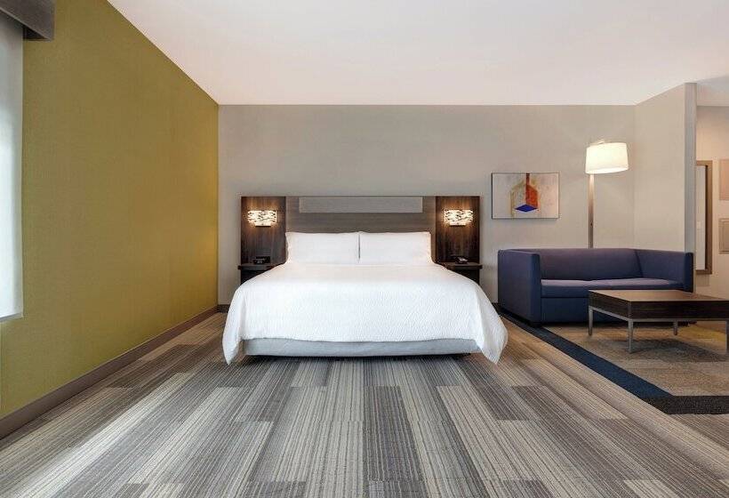 Люкс, Holiday Inn Express & Suites   Glendale Downtown