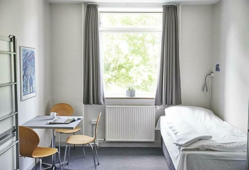 带共用浴室的标准房间, Danhostel Copenhagen Bellahøj
