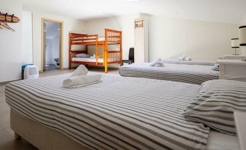 غرفة قياسية رباعية, Peniche Surfcamp Hostel