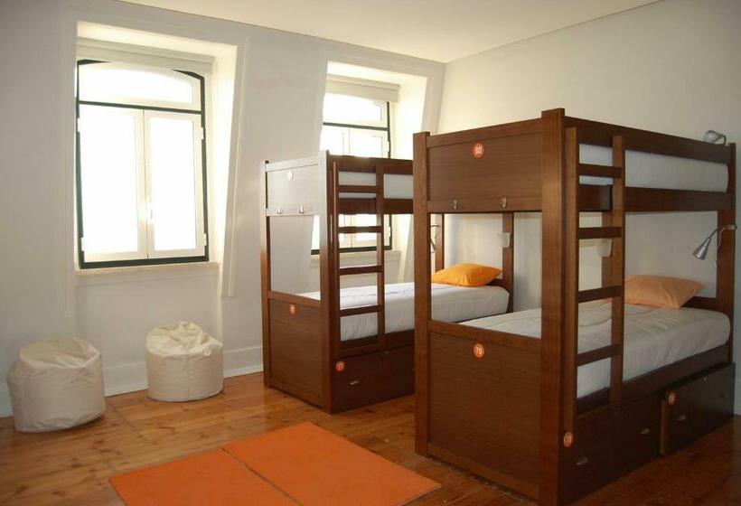 Cama em Quarto Compartilhado, Lisb'on Hostel