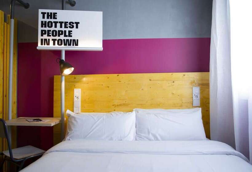 חדר סופריור, Room00 Valencia Hostel