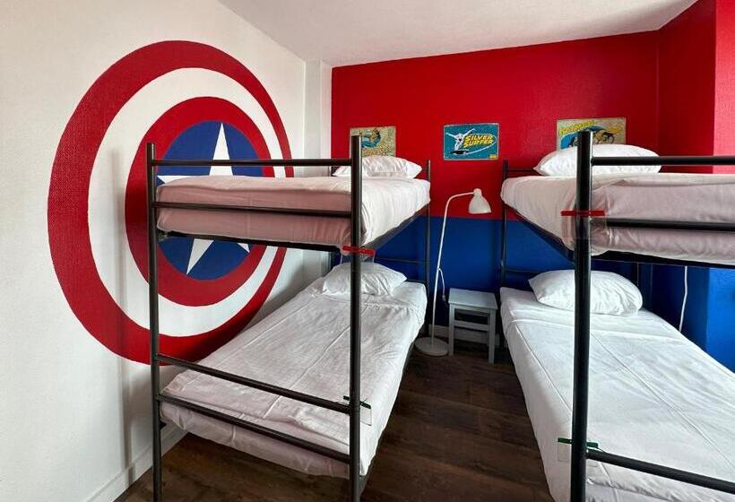 Четырехместный Номер Стандарт, The Flying Pig Beach Hostel