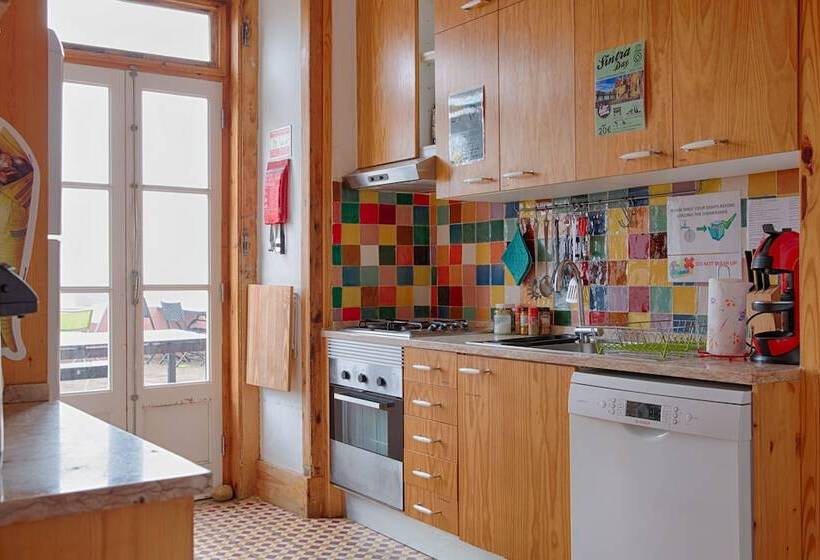 اتاق استاندارد, This Is Lisbon Hostel