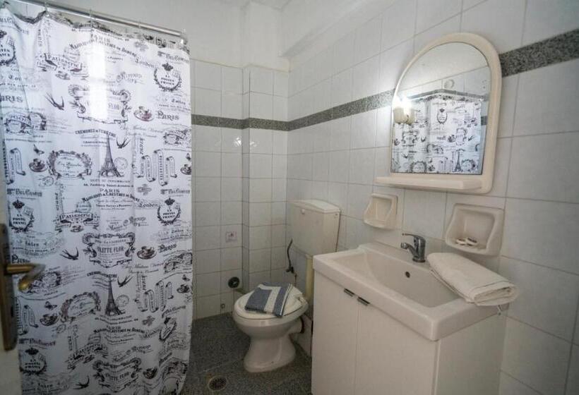 استودیو استاندارد با بالکن, Villa Limnes