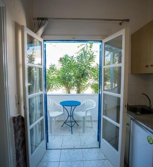 اتاق اکونومی, Villa Limnes