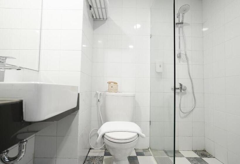 디럭스 룸 킹사이즈 침대, Coffee Hotel Ayola Dolok Sanggul