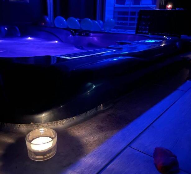 سوییت لوکس, La Suite Grenoble Spa Jacuzzi Et Sauna Privatif