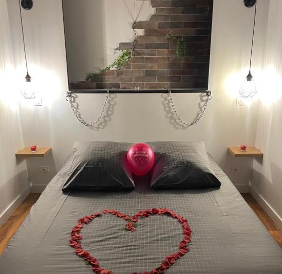 سوییت لوکس, La Suite Grenoble Spa Jacuzzi Et Sauna Privatif