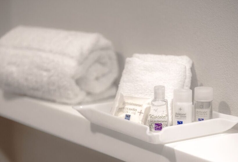 اتاق استاندارد با 2 تخت دوبل, Sleep Inn Guadalajara Galerias