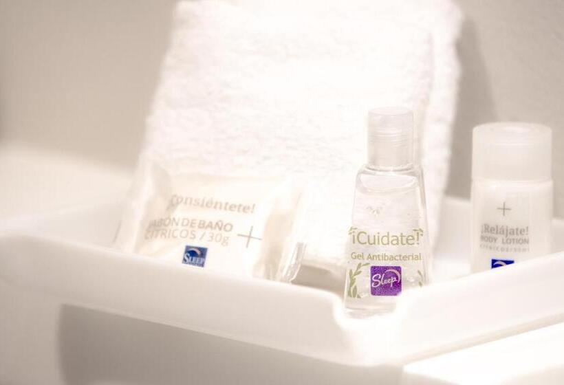 اتاق استاندارد, Sleep Inn Guadalajara Galerias