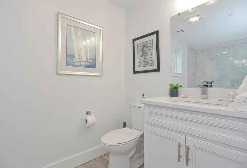 Люкс Superior Вид на Море, Harbourtown Suites On Plymouth Harbor