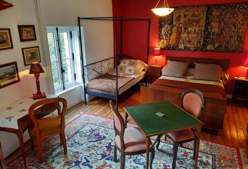 Семейный Номер Вид на Сад, Les Cèdres