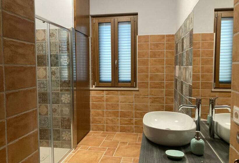 Семейный Номер, Agriturismo Tenuta Della Madama