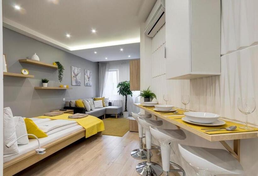 استودیوی سوپریور, Rp1 Apartment