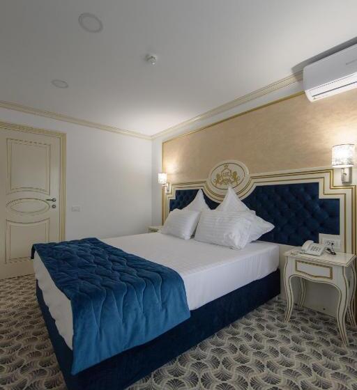 آپارتمان 1 خوابه با چشم‌انداز استخر, Grand Hotel Caraiman