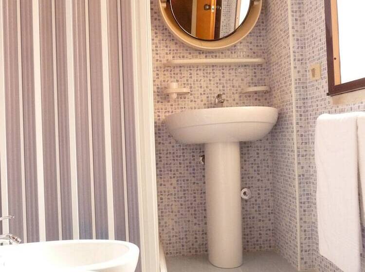 اتاق استاندارد سه نفره, Agathae Hotel & Residence