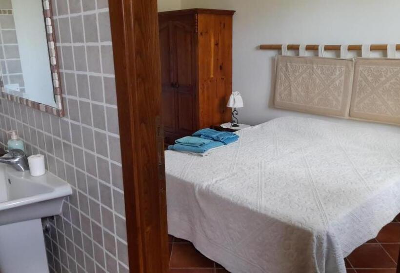 Quarto Estandar, B&b Castiglias