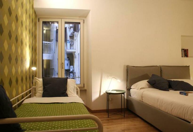 Standard Triple Room, La Controra Guesthouse Roma