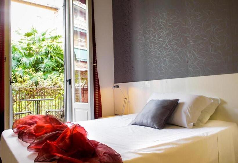 اتاق استاندارد با سرویس بهداشتی مشترک, Rossovino Milano