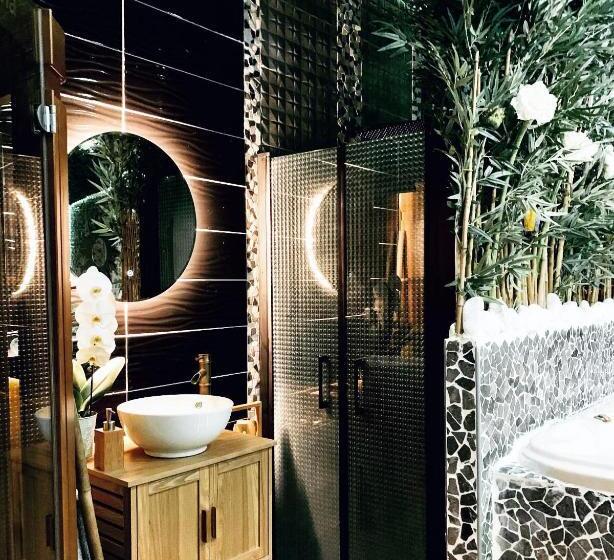 Номер Стандарт Трехместный, Jungle Vibes   Jacuzzi   Sauna