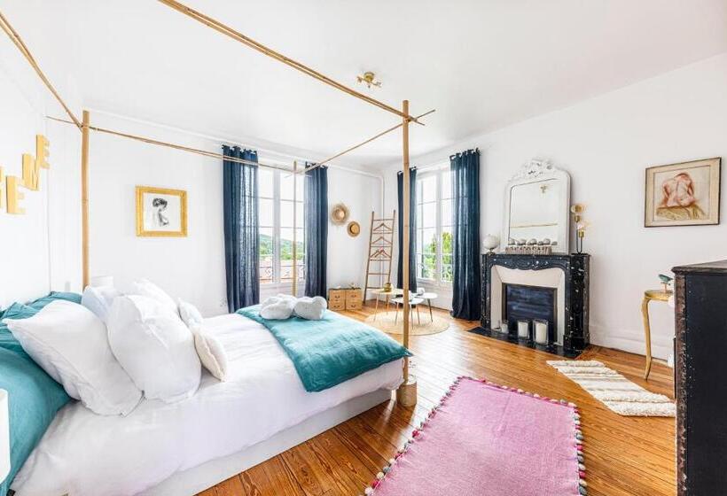 Номер Deluxe, La Villa Lauvray